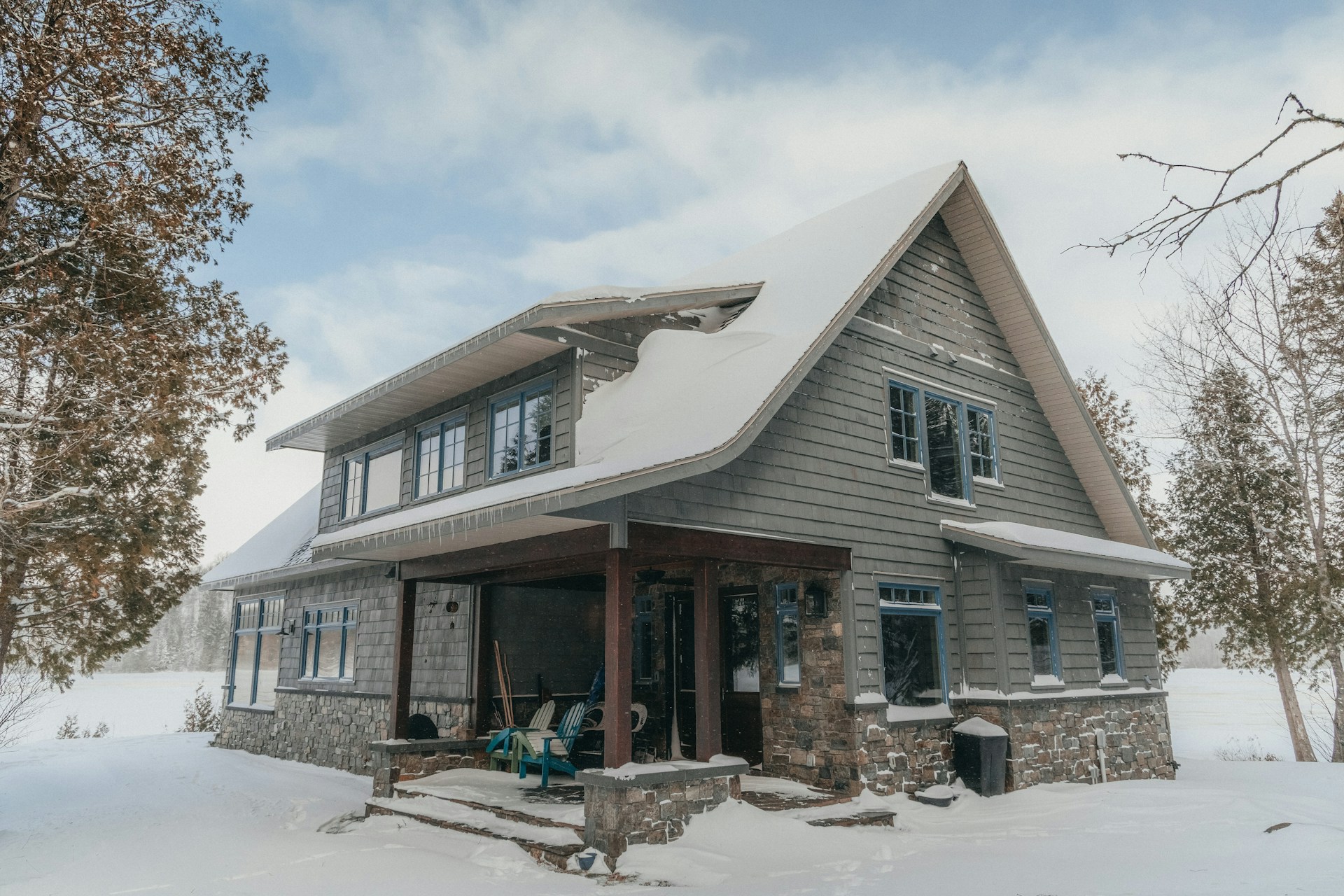 this home has beautiful newly replaced home siding. These grey siding panels will protect them during Kitchener's winter season.