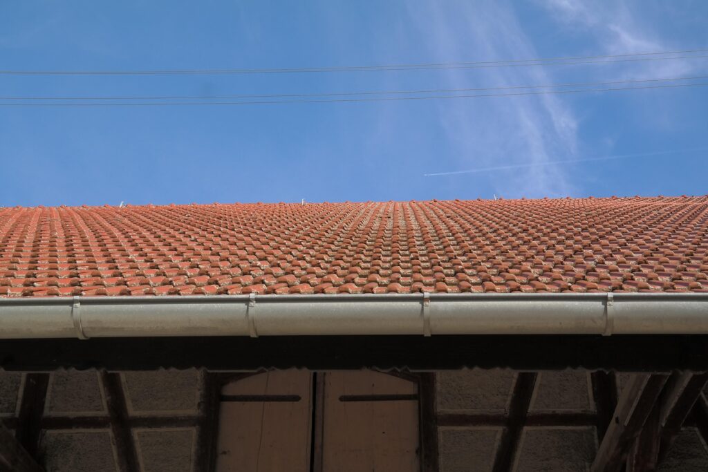 The Risks of DIY Gutter Cleaning in Kitchener-Waterloo