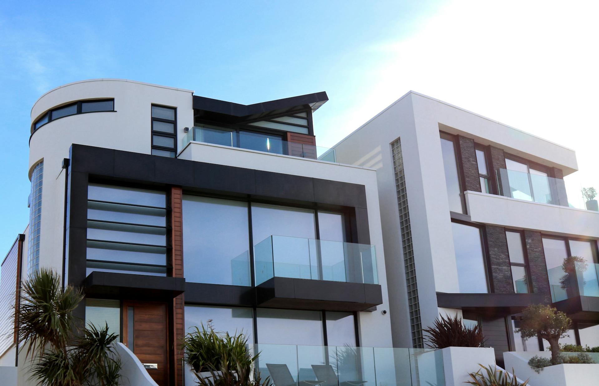 Is a Flat Roof Right for Your Home in Kitchener?